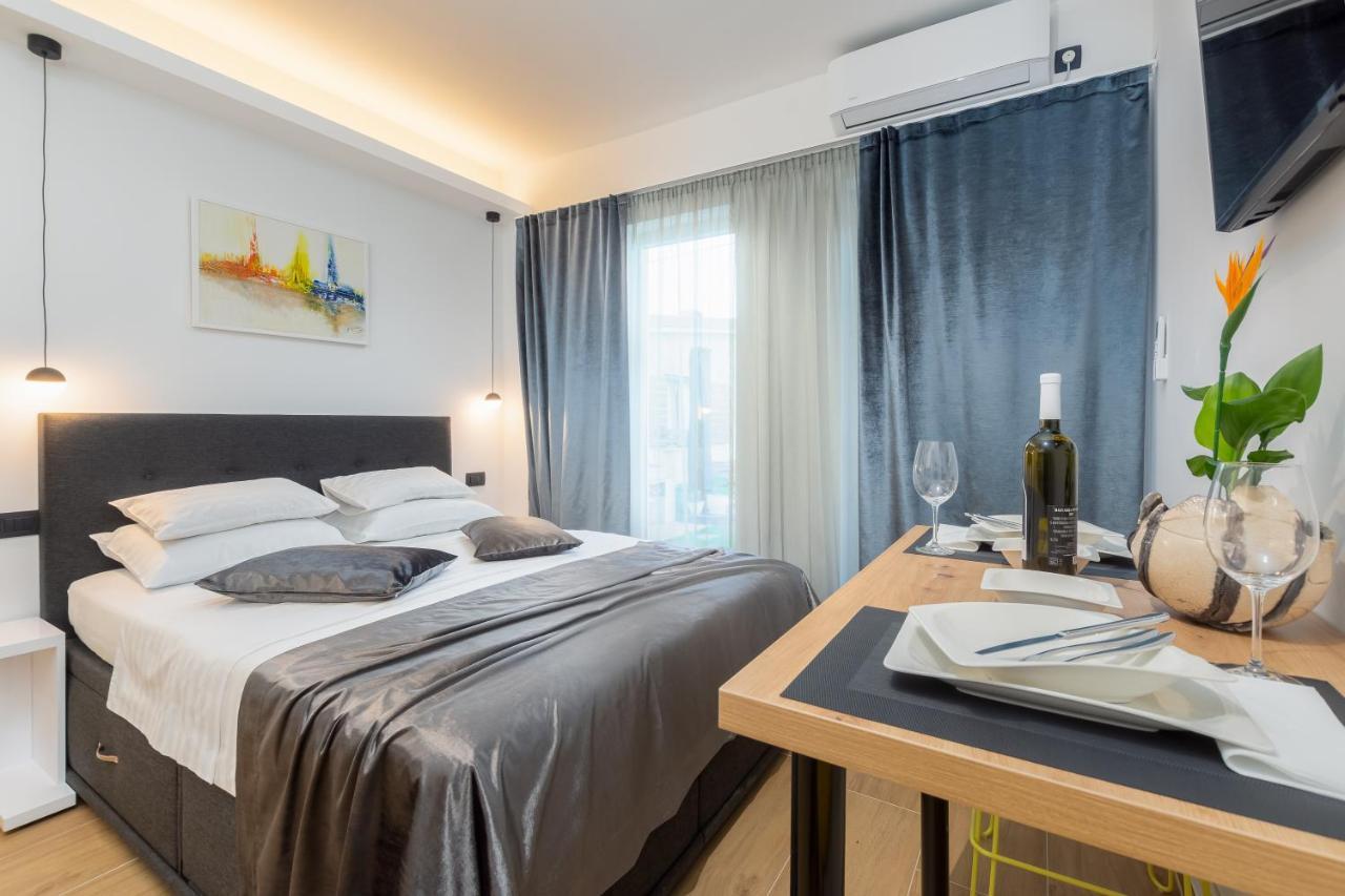Studio Apartman Lilly With Private Parking In The Yard Of The House Pula Ngoại thất bức ảnh