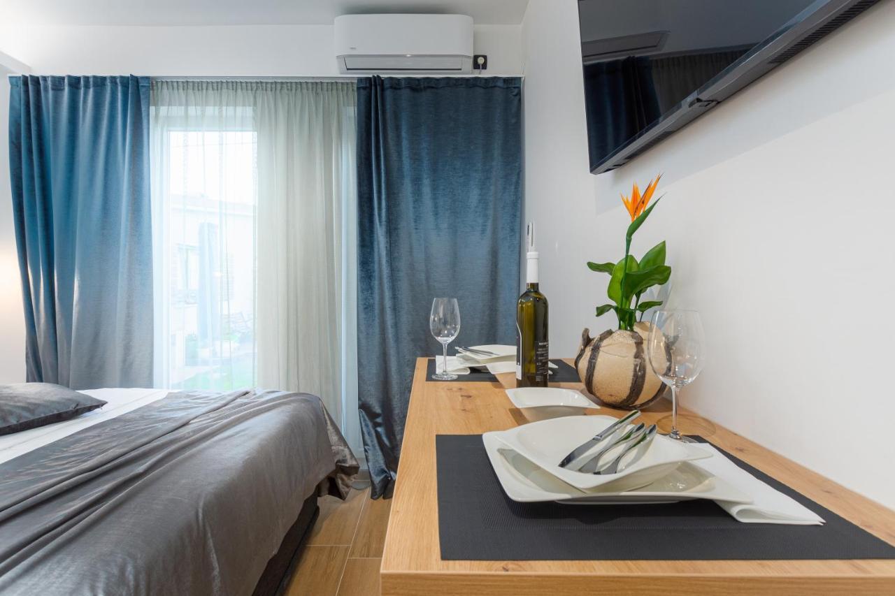 Studio Apartman Lilly With Private Parking In The Yard Of The House Pula Ngoại thất bức ảnh