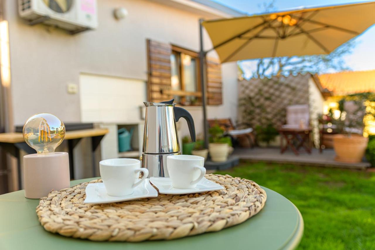 Studio Apartman Lilly With Private Parking In The Yard Of The House Pula Ngoại thất bức ảnh